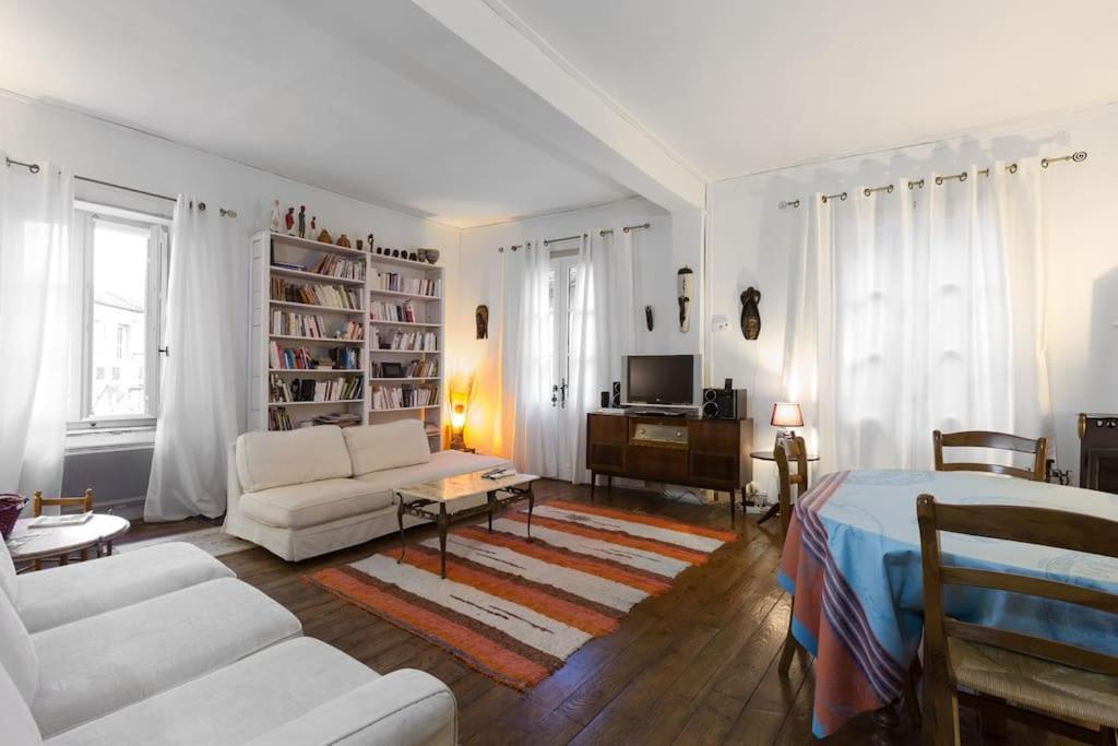 Appartement Le Nid Du Saleys - 70 M2 Centre Ville De Salies-De-Bearn Luaran gambar